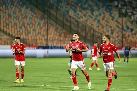 رسميا.. الأهلي يتعاقد مع محمد شريف